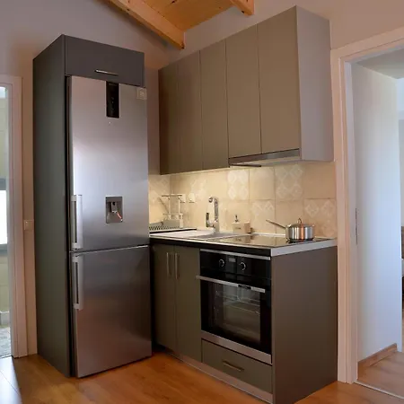 Διαμέρισμα Sir T *