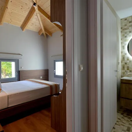 Sir T Διαμέρισμα Floka (Messenia)