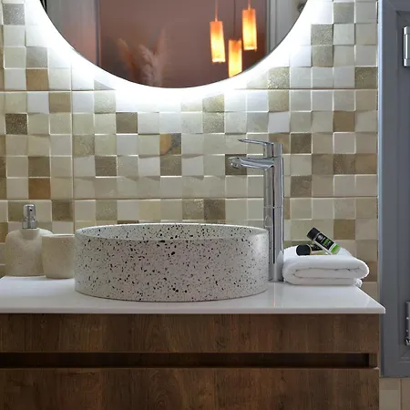 Sir T * Floka (Messenia)